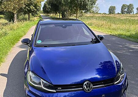 VW Golf Volkswagen VII 5-Türer R 4Motion DSG