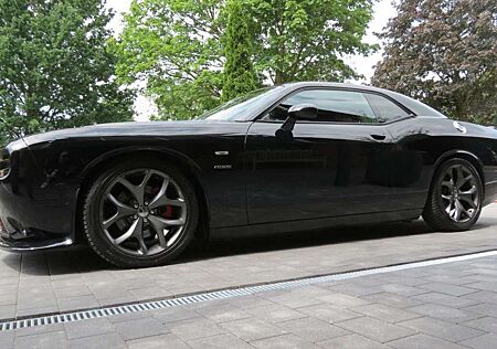 Dodge Challenger 5,7 HEMI V8/FACELIFT/SCATPAC/LEDER/