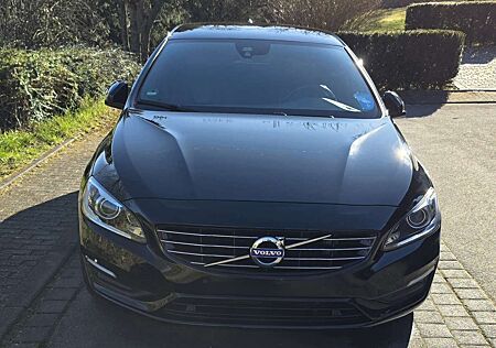 Volvo V60 D2 Geartronic Linje Svart