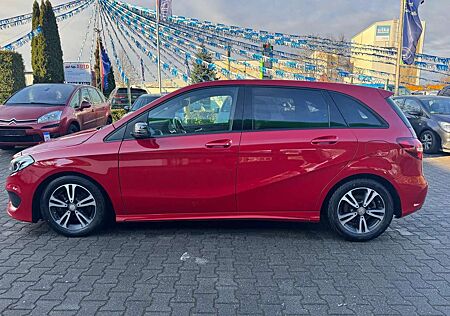 Mercedes-Benz B 180 AMG Line*AHK*STHZ*LED*8xAlu*Leder*Panorama