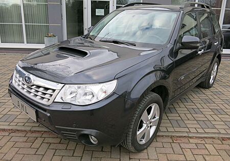 Subaru Forester Exclusive 1.HAND SCHECKHEFTGEPFLEGT KAMERA PANORAM