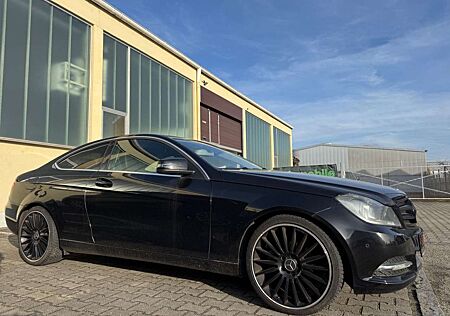 Mercedes-Benz C 180 Coupe CGI