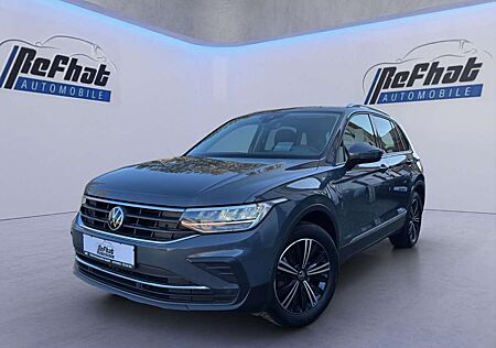 VW Tiguan Volkswagen Active*HUD*ABIENTE*LED*PDC*SHZ*NAVI*AUTOM