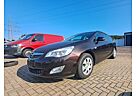 Opel Astra Sports Tourer 1,4 Edition 8-fach bereift//AHK!