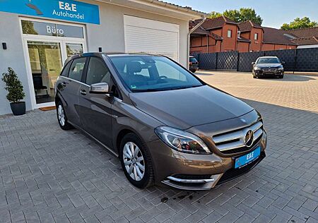 Mercedes-Benz B 180 CDI+Automatik+Kamera+Bi-Xenon+TÜV neu