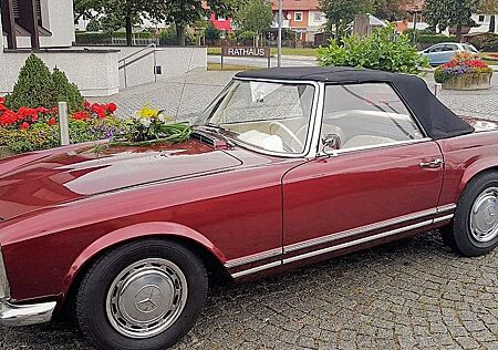 Mercedes-Benz SL 230