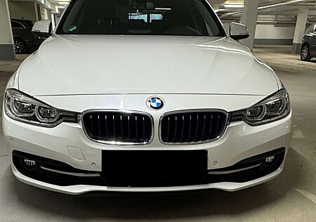BMW 320 i Sport Line automatik