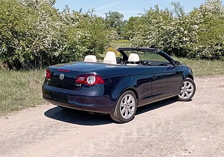 VW Eos Volkswagen 2.0 Kilma.Navi.Alu.sehr gepflegt.Leder.8-fachReife