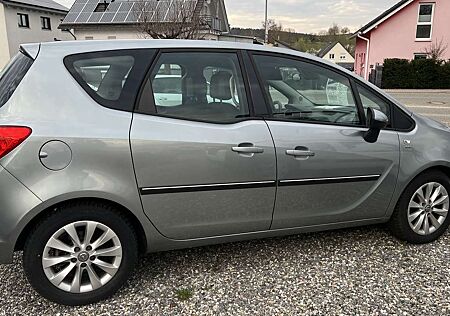 Opel Meriva Active.