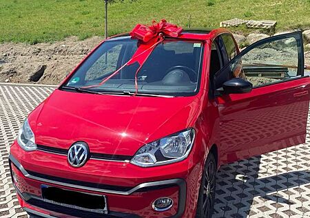 VW Up Volkswagen ! TSI (BlueMotion Technology) sound