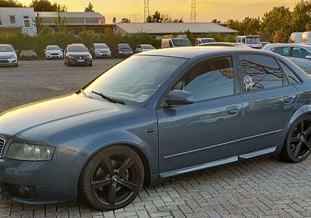 Audi A4 1.8 Turbo 190Ps - S4 Line Optik - Automatik