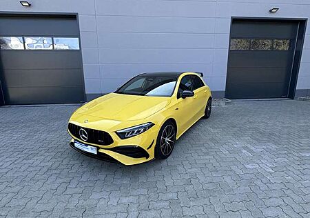 Mercedes-Benz A 35 AMG 4Matic , Pano, Burmester, Performance Sitze, Night