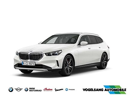 BMW 550 e xDrive Touring,M Sport,AHK,Panodach,HeadUp,H&KSo