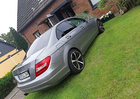 Mercedes-Benz C 200 C+200+CDI+DPF+(BlueEFFICIENCY)+Avantgarde