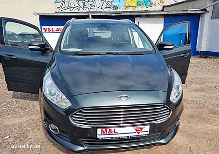 Ford S-Max 7 Sitze Klimaautomatik Navi Business Checkheft