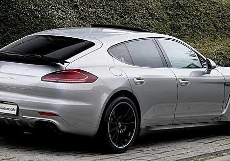 Porsche Panamera GTS *SPORT CHRONO* 18 WEGE* GEPFLEGT*