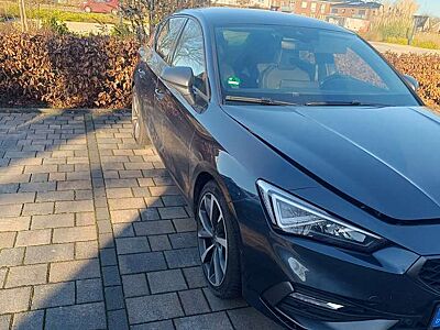 SEAT Leon 1.5 eTSI ACT OPF DSG FR
