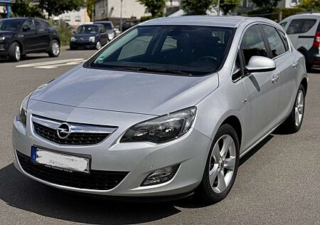 Opel Astra Fließheck 5-Türer 1.6 Sport