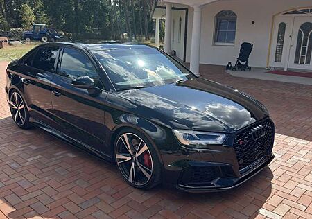 Audi RS3 Limousine 8V