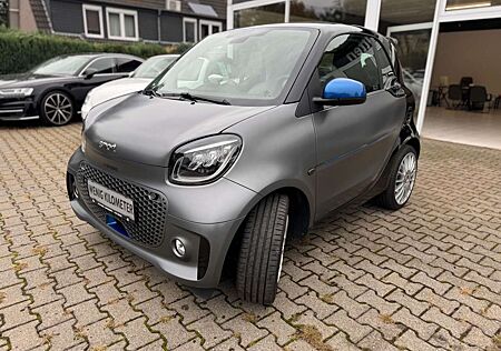 Smart ForTwo coupe EQ "BRABUS-OPTIK" 22 KW-Lader Navi