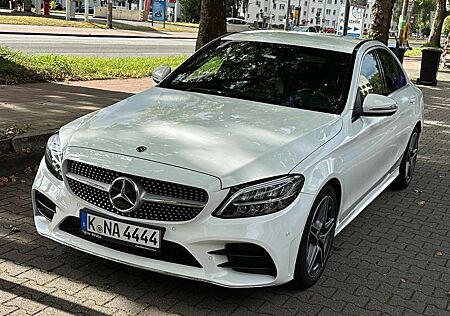 Mercedes-Benz C 220 Diesel AMG Line Exterieur