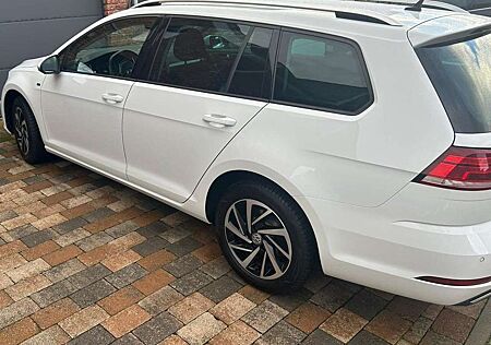 VW Golf Variant Volkswagen Golf VII Variant 1.5 TSI ACT DSG Join