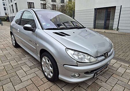 Peugeot 206 Quiksilver