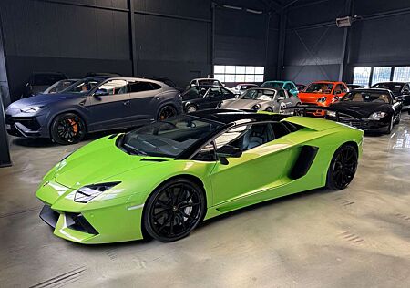 Lamborghini Aventador LP 700-4 Roadster VERDE ITHACA GRÜN
