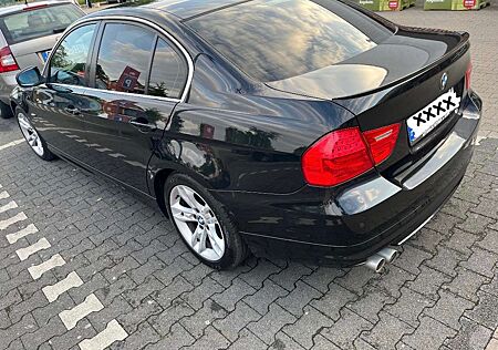 BMW 330d 330 e90 xenon navi leder alu