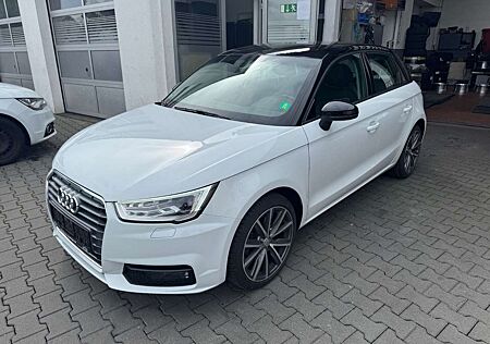 Audi A1 Sportback Design*AUTO*XEN*17ZOLL*NAVI*PDC*DAB