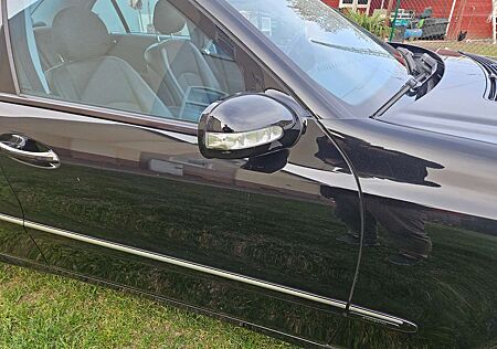 Mercedes-Benz E 240 4Matic Avantgarde