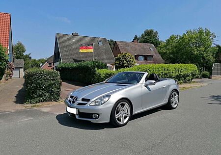 Mercedes-Benz SLK 200 2Hd*BiXen*Airscarf*F1SportPaket*100%Orig