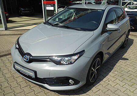 Toyota Auris 1.8H Team D