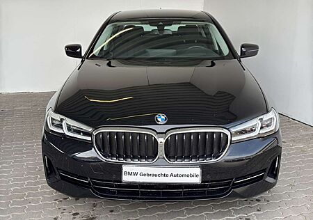 BMW 530 dA Limousine Navi.LED.Standhz.HuD.RFK.WLAN