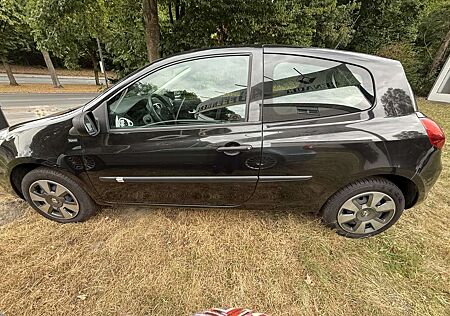 Renault Clio YAHOO!