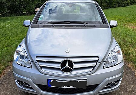 Mercedes-Benz B 180 BlueEFFICIENCY