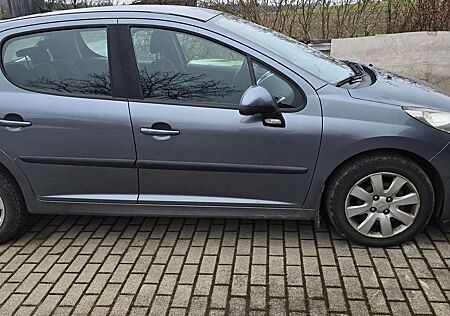 Peugeot 207 75 Filou