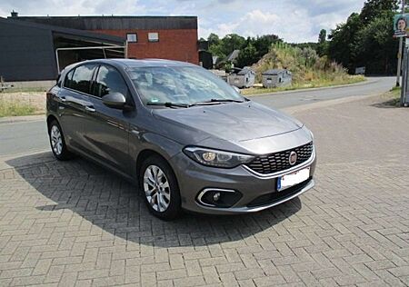 Fiat Tipo 1.6 MultiJet DCT Lounge Navi Kamera