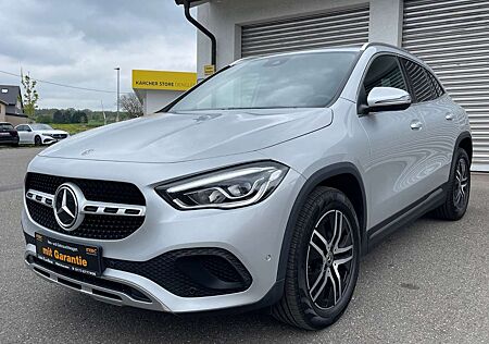 Mercedes-Benz GLA 200 d 4Matic°LEDER°NAVI°LED°AHK°KAMERA°PDC°S