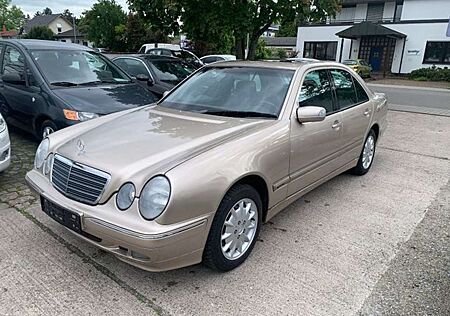 Mercedes-Benz E 270 CDI ELEGANCE AUTOMATIK el.GLASD. TÜV NEU !