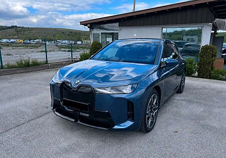 BMW iX 60 xDrive M Sport PRO*PANO*SOFT*HARM*4x KLIMA