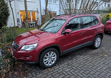 VW Tiguan Volkswagen 2.0 TDI DPF 4MOTION Track & Field