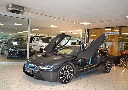 BMW i8 Coupe AWD - Head Up