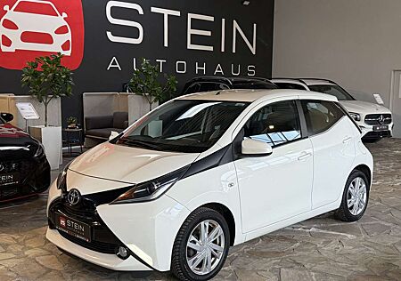 Toyota Aygo x-play touch Kamera Klima Automatik
