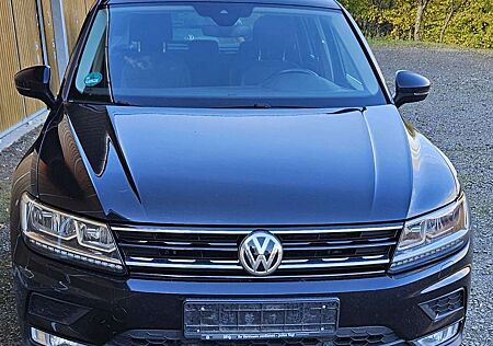 VW Tiguan Volkswagen 2.0 TDI SCR (BlueMotion Technology) Comfortline
