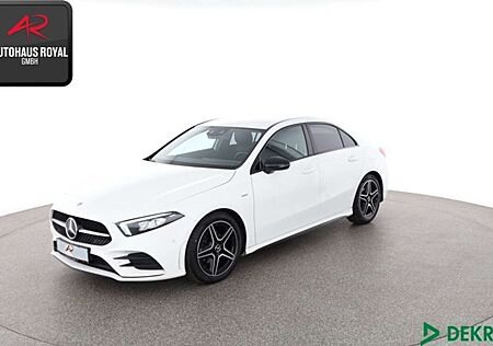Mercedes-Benz A 180 Limousine AMG NIGHT KAMERA,1.HD,AMBIENTE