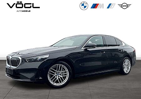 BMW i5 eDrive40 Limousine Panoramadach Komfortsitze Harma