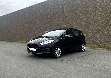 Ford Fiesta "Titanium" | PDC | BLUETOOTH | LM | ALLW