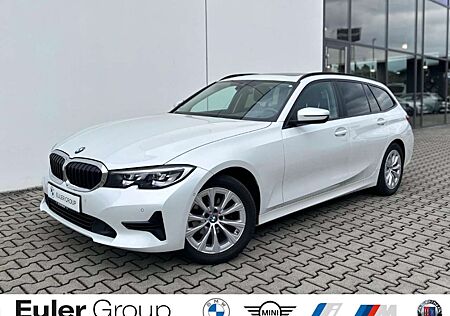 BMW 318 d Touring A LiveCockProf HiFi AHK Pano Parkass