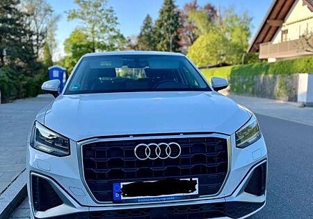 Audi Q2 35 TFSI S tronic line